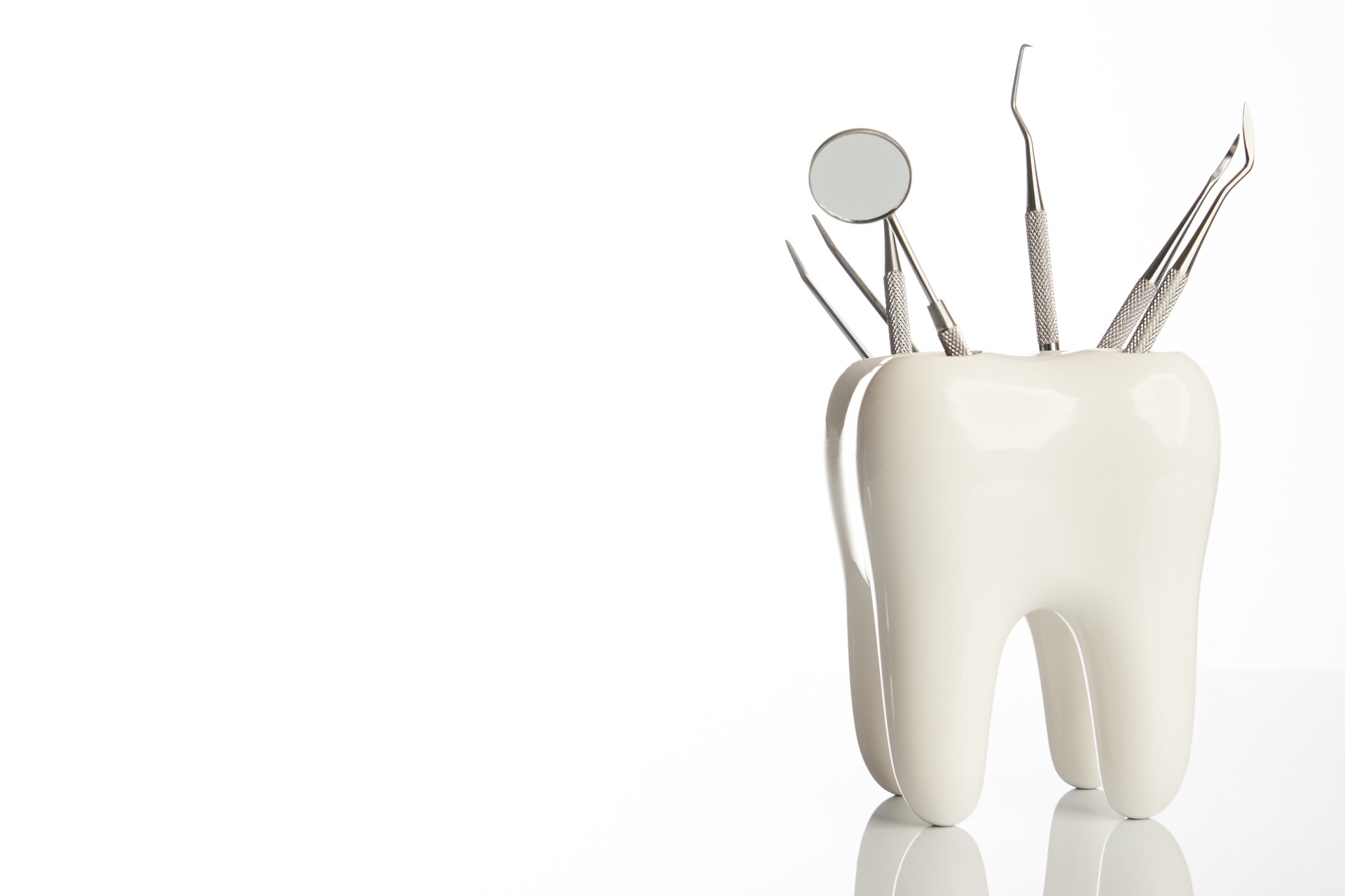 Dental tooth model with metal medical dentistry equipment